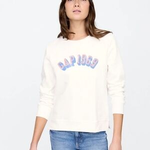 GAP 1969 Cream Sweatshirt with Blue and Pink Logo